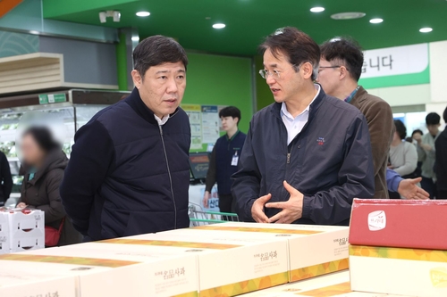 이동환 고양특례시장 14일 일산서구 농수산물종합유통센터 방문