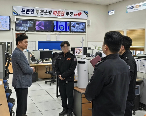 조용익 부천시장 설 연휴 중 부천소방서 대원 격려