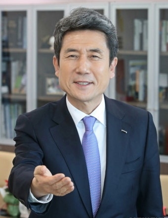 이강덕 예비후보 “특례 수준 낮다…공개 1대1 토론 응하라