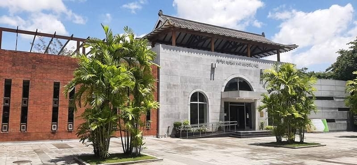 필리핀 한국전 참전 기념관의 외관 이미지.