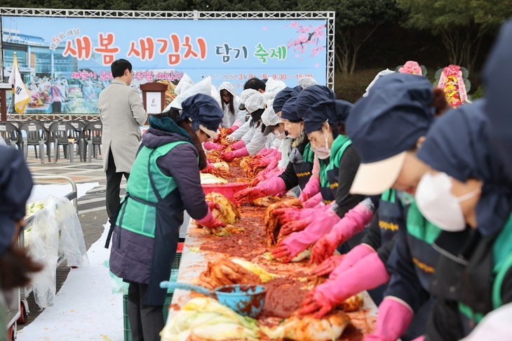 봄동비빔밥 부럽지 않은 진짜 봄맛'해남 새김치'뜬다
