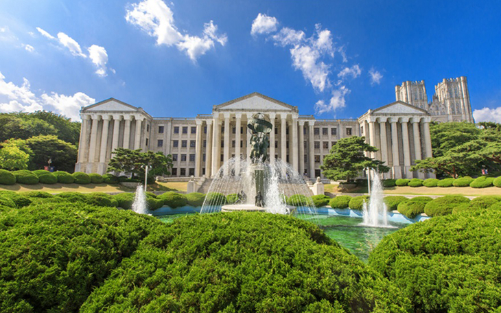 경희사이버대는 교육부가 시행한 '사이버대학 2주기(2025~2029) 기관평가인증'에서 6개 평가 영역 52개 전체 지표에서 인증 기준을 충족하며 사이버대