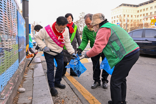 양평군 5일 '2026년 새봄맞이 우리동네 새단장 캠페인' 실시