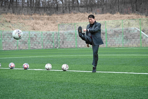 백경현 구리시장 6일 국군구리병원 축구장 시민개방사업 추진 상황 점검