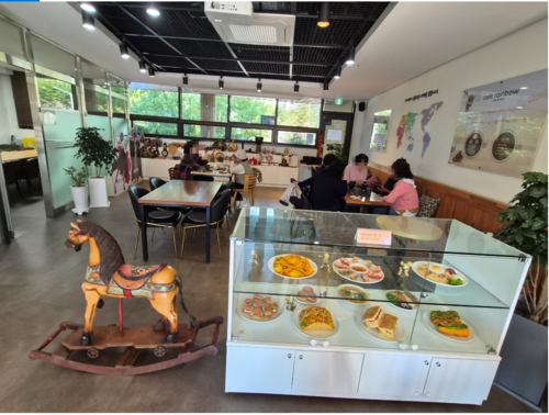 군포시 레인보우카페 내부