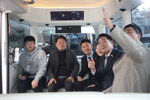 안양시 10일 운전석 없는 '레벨4 자율주행 셔틀' 시승 행사 개최