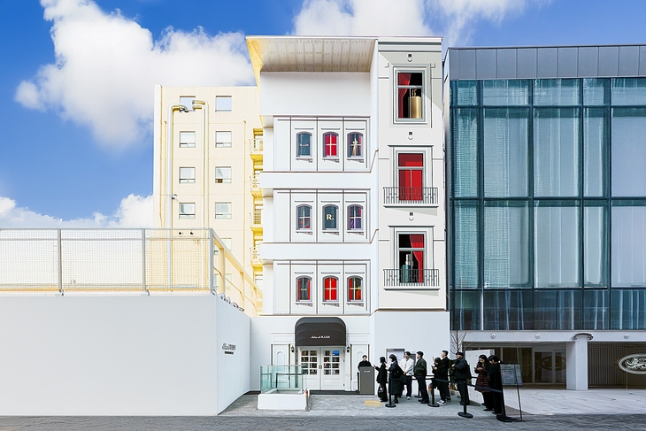 오는 4월 26일까지 쿠팡이 서울 성수동에서 운영하는 체험형 럭셔리 팝업 '살롱 드 알럭스' 전경. 사진=쿠팡