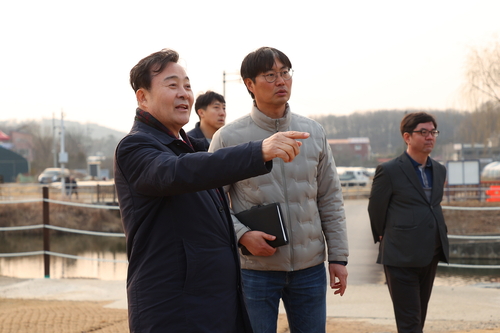 김성제 의왕시장 11일 왕송호수공원 일대 시설 현장 점검