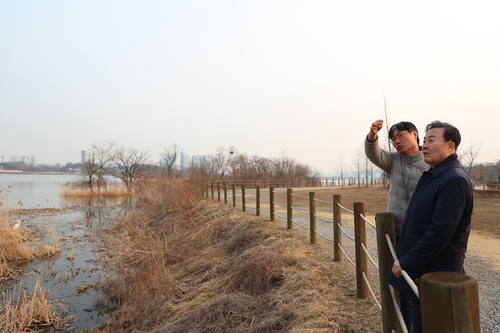 김성제 의왕시장 11일 왕송호수공원 일대 시설 현장 점검