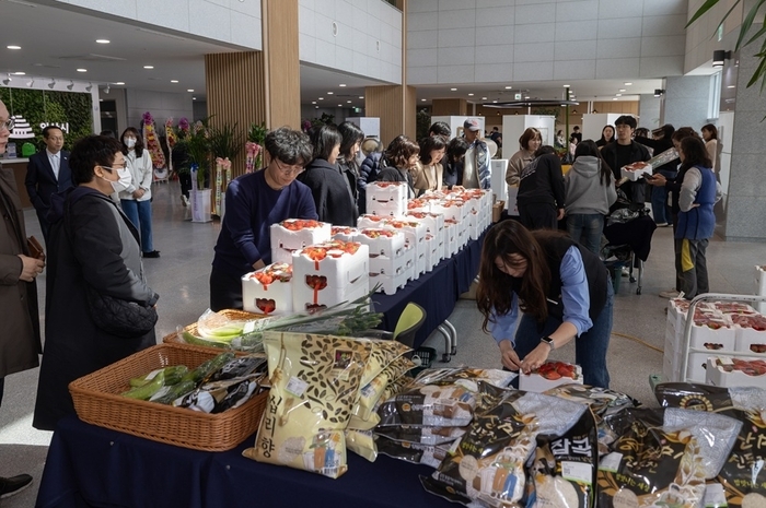 익산푸드통합지원센터, 농가상생 직거래 장터 개최