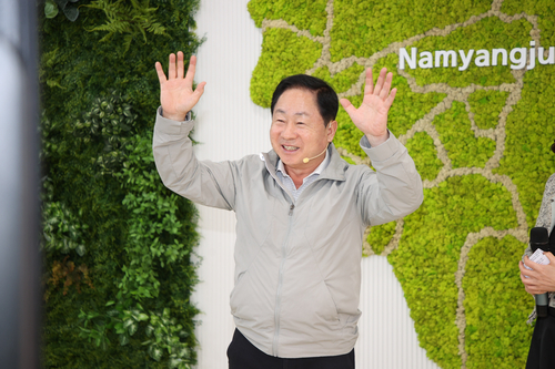 주광덕 남양주시장 24일 스마트경로당 스튜디오 화상 교육 프로그램 참여