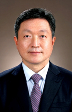 (주)LG 이사회 의장으로 선임된 박종수 사외이사(고려대법학전문대학원 교수).