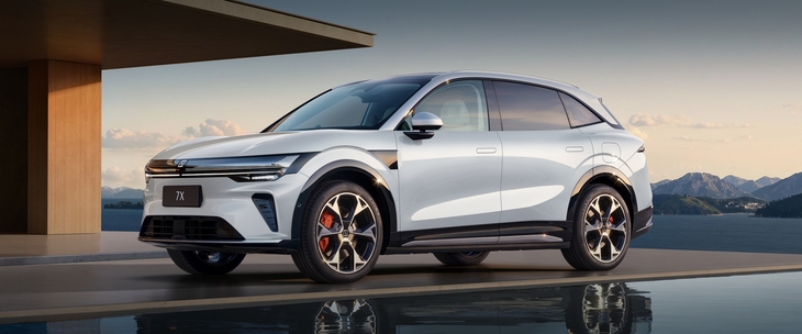 중형 스포츠유틸리티차량(SUV) '7X'