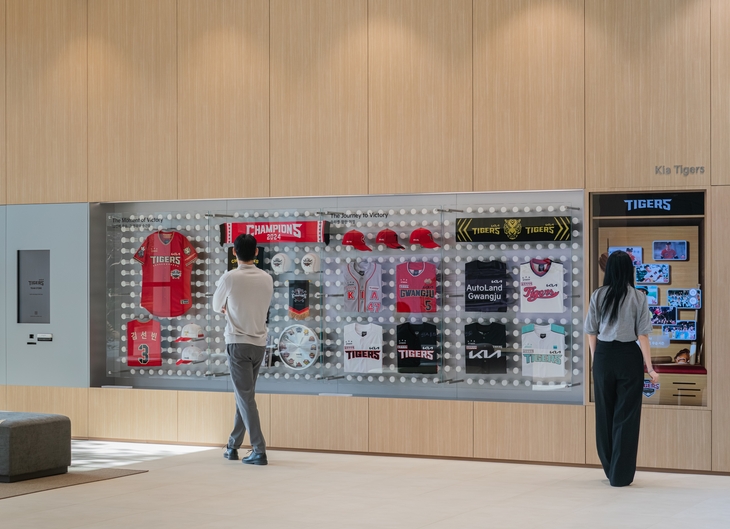 기아가 '오토랜드(AutoLand) 광주'에 마련한 고객체험 공간 이미지.