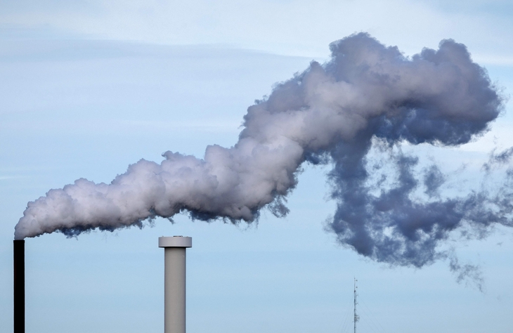 FILES-FRANCE-ENVIRONMENT-CLIMATE-POLLUTION-INDUSTRY-ECONOMY