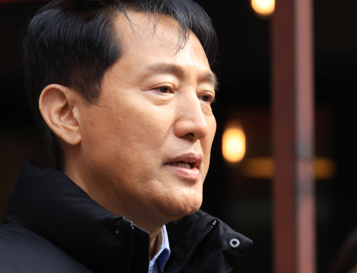 질문에 답하는 오세훈 서울시장