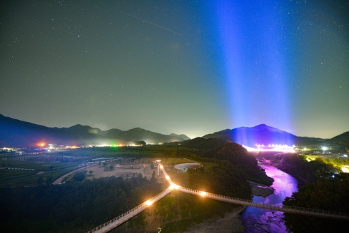 포천시 한탄강 Y자출렁다리 야경