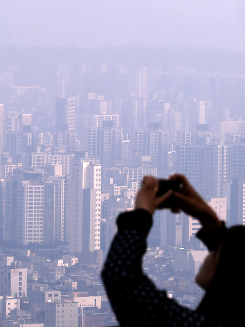 서울 아파트 거래량 77% 감소