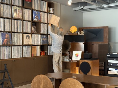 시흥 '음악감상실 온' 내부