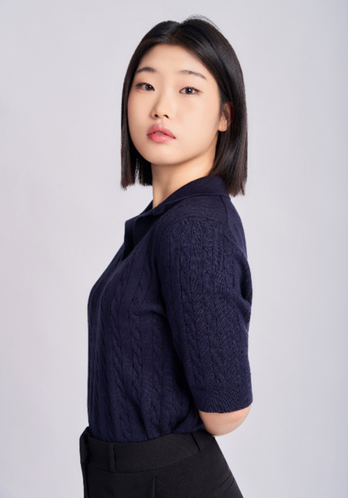 폼 엔터테인먼트 소속 모델들, 독보적 감각과 연기 열정 드러내며 룩북 촬영 마쳐