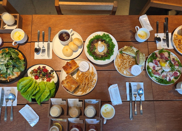 박봉담에서 판매되는 메뉴들.