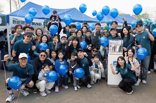 필립스코리아가 소닉케어가 대한구강보건협회와 제2회 '튼튼이 마라톤' 공식 후원사로 참여했다.