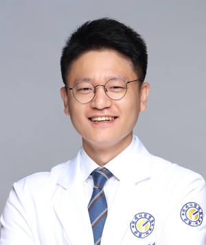 권유범 연세사랑병원 정형외과 전문의·원장