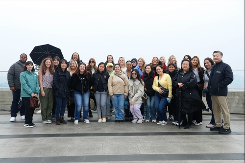 미국 육군협회 한국지부 주관으로 주한미군사령부, 미8군사령부, 미2사단사령부 소속 장병과 가족 10일 김포 애기봉평화생태공원 방문