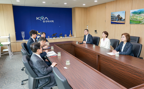 과천시의회 경마공원 이전 및 주택 공급 전면 철회 특별위원회-한국마사회 17일 정책간담회 개최