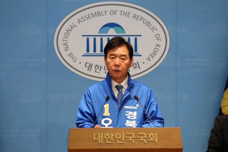 경북지사 선거 '정면충돌' 예고…오중기 “공개 토론 나서라