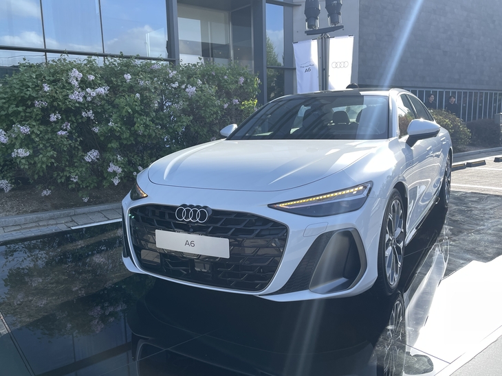 '더 뉴 아우디 A6'