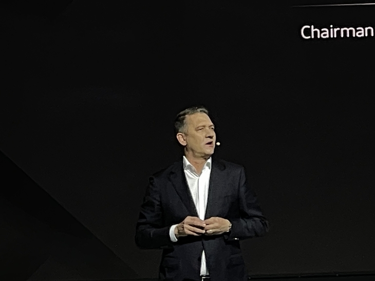 게르놋 될너 아우디 AG 이사회 의장 겸 회장이 '더 뉴 아우디 A6' 출시 행사에서 발표하고 있다. 사진=박지성 기자