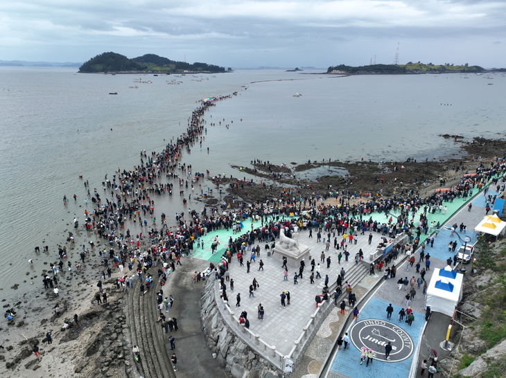 제46회 진도 신비의 바닷길 축제 '대성황'
