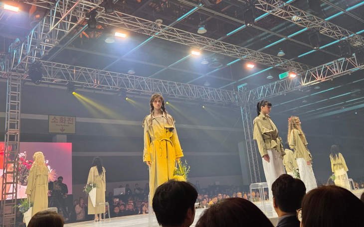 컬렉션 무대 참관 통해 디자인·연출 전반 이해 넓혀