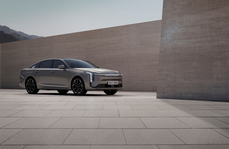 기아 'The 2027 K8'