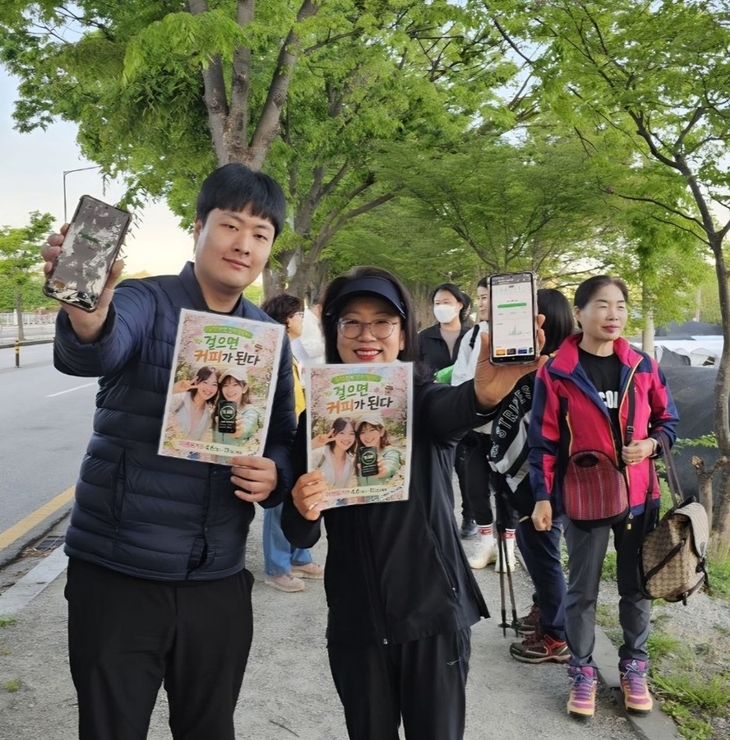 신천지 익산교회, 1만 보도 걷고 상권도 살리고