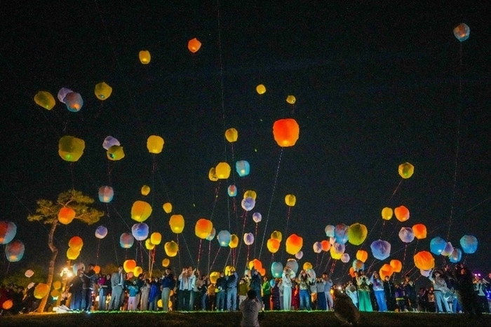 '달빛 아래 깨어난 익산백제왕궁'…역대 최다 관람객 7만여 명 몰렸다