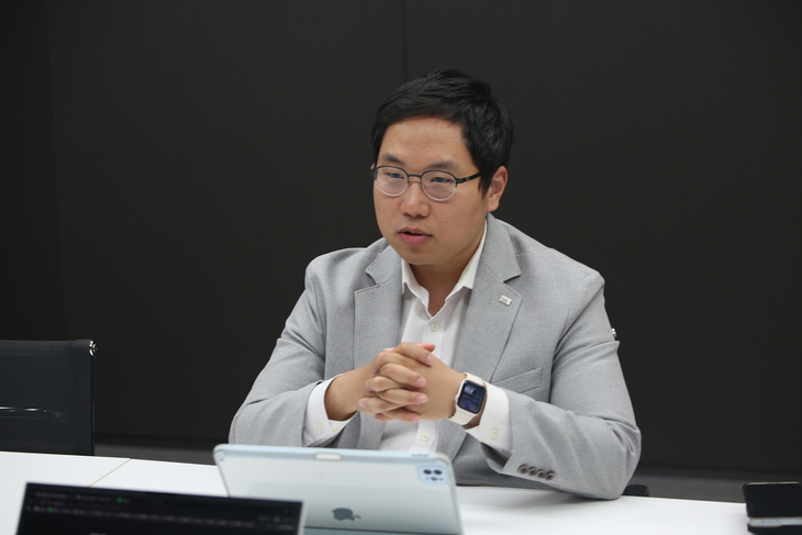 22일 서울 중구 미래에셋자산운용 본사에서 에너지경제신문과 인터뷰하고 있는 정의현 운용본부장 [사진=미래에셋자산운용]