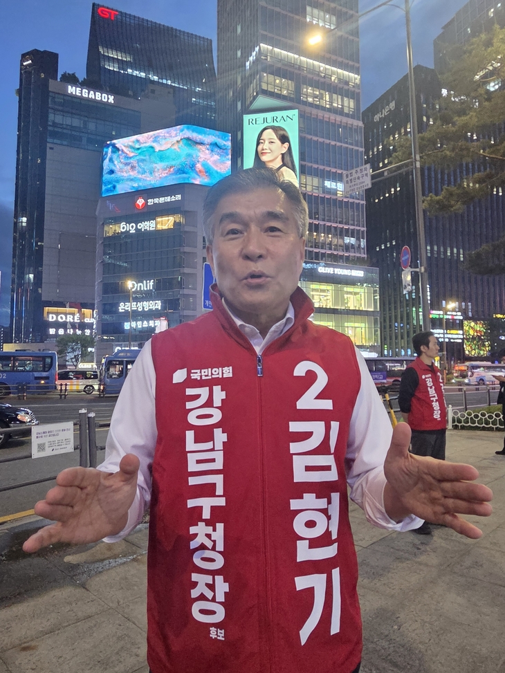 [인터뷰]김현기“압구정·은마 현장서 답찾겠”다