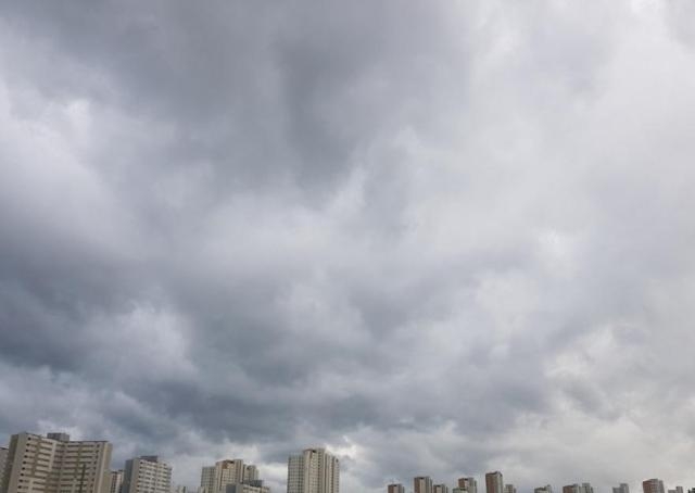 전국 대체로 흐림…큰 일교차·수도권 미세먼지 ‘나쁨’