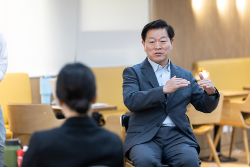 박승원 더불어민주당 광명시장 후보 2일 광명시 청년동 방문