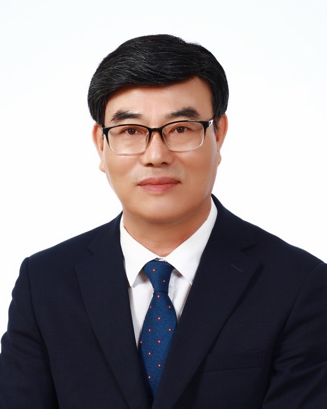 이기만 군위군수 예비후보 “통합신공항 중심 미래산업도시 만들 것