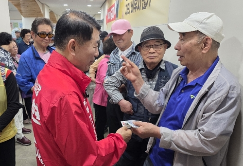 백경현 국민의힘 구리시장 후보 노인회관 방문