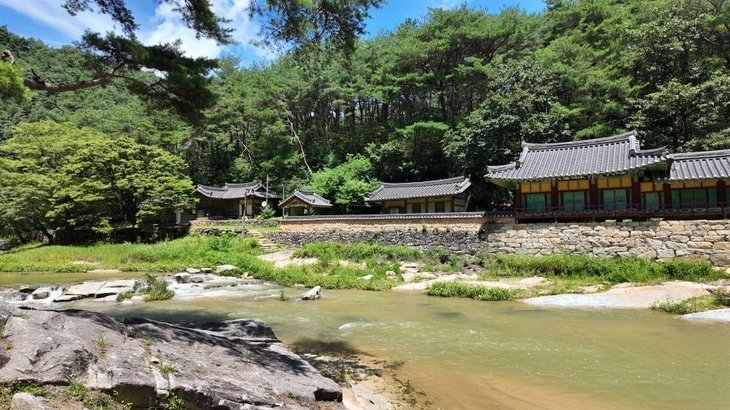 “도깨비를 물리친다