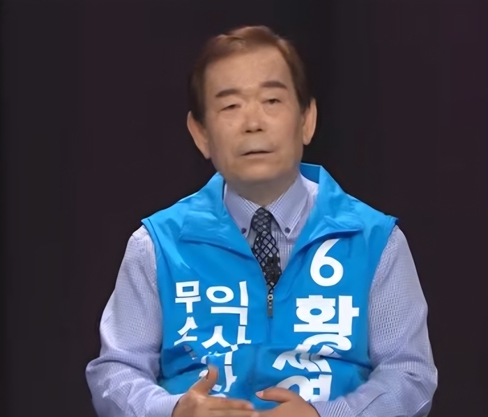 황세연 익산시장 무소속 후보, 스타벅스 '탱크데이'...“익산 지점장들도 사과하라“