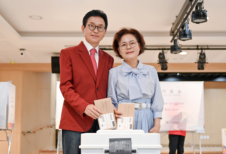 이철우 경북도지사 후보, 사전투표 참여…“경북의 힘 보여달라