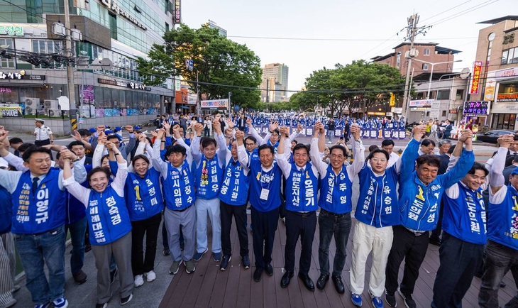문재인 전 대통령도 힘 보탰다…오중기 후보, 전국적 후원·지지세 확산
