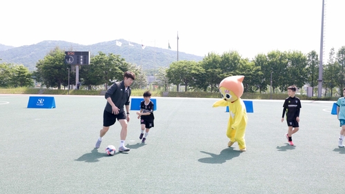 LA올림픽 축구대표팀 김은중 감독-양주시 SNS 캐릭터 별산, 회암사지 세계유산 등재 홍보