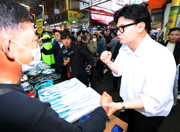 구포시장 찾은 한동훈