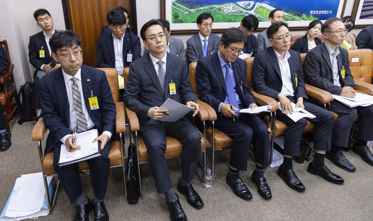 GTX 철근 누락 관련 국토위 현안 보고 출석한 관계자들
